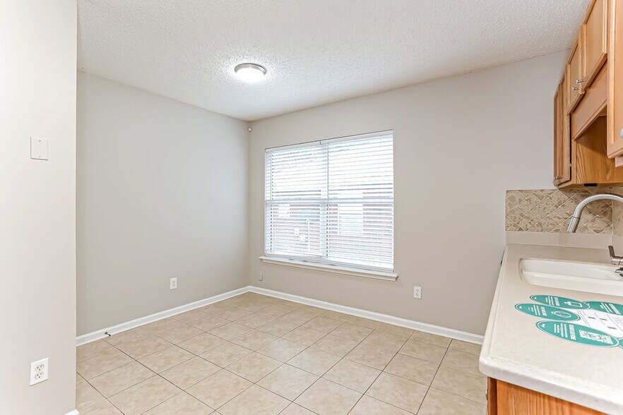 Building Photo - 1027 Preakness Ct