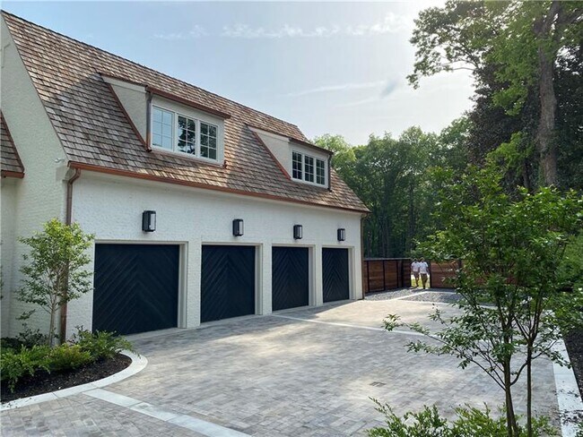 Building Photo - 3517 Knollwood Dr NW