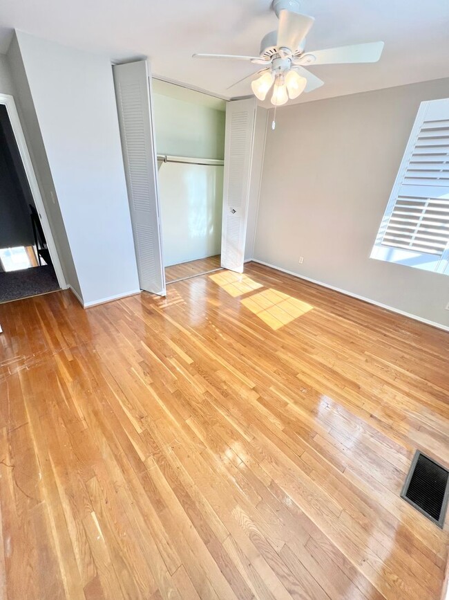 Building Photo - ***Waterfront Condo W/S/T INCLUDED!