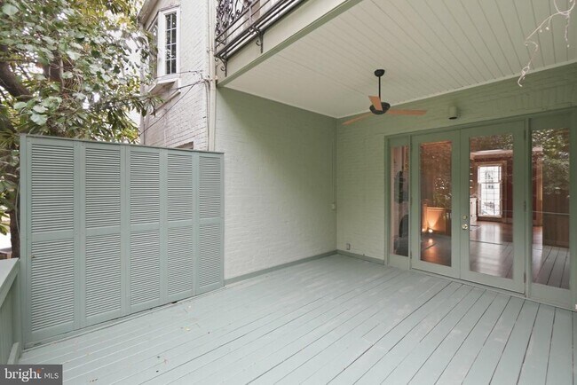 Building Photo - 1241 33rd St NW