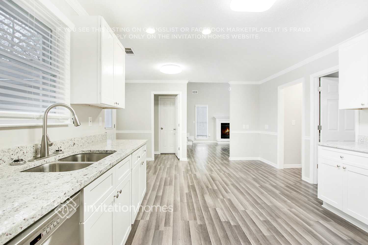 Building Photo - 4132 Maple Ln