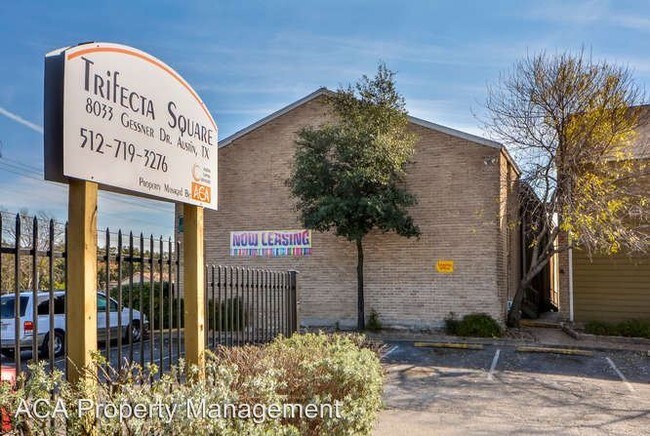 Building Photo - 8033 Gessner Dr