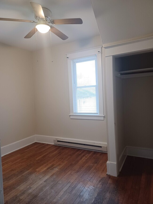 Building Photo - 101 W Whitlock Ave