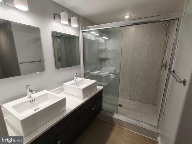 Building Photo - 1105 Mt Vernon St