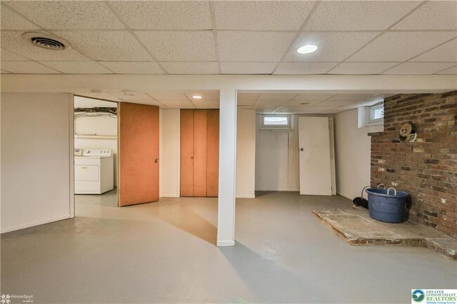 Building Photo - 900 Mine Lane Rd