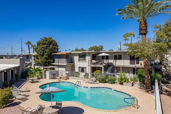 Building Photo - 4114 E Calle Redonda