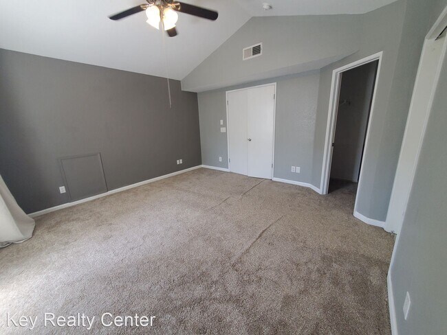 Building Photo - 3 br, 2.5 bath House - 8700 Brittany Park ...