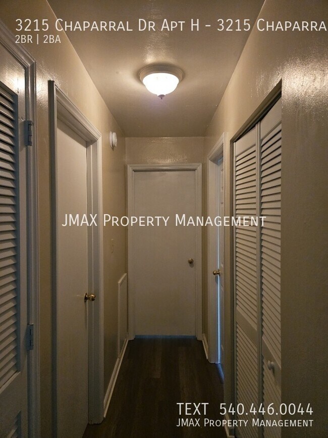 Building Photo - 3215 Chaparral Dr