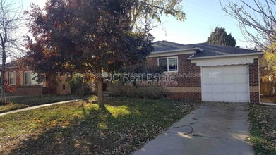 Building Photo - 1215 S Jackson St