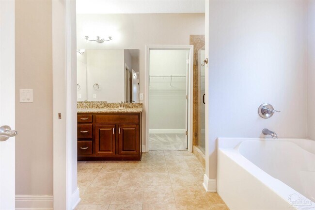 Building Photo - 3934 Fielding Ct