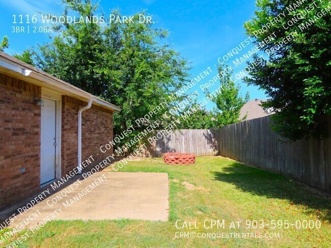 Building Photo - 1116 Woodlands Park Dr