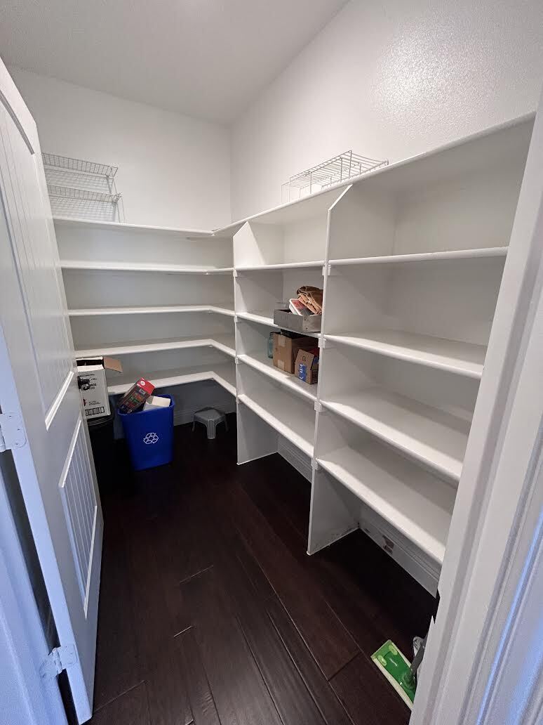 Walk-in Pantry - 1735 Wittington Pl
