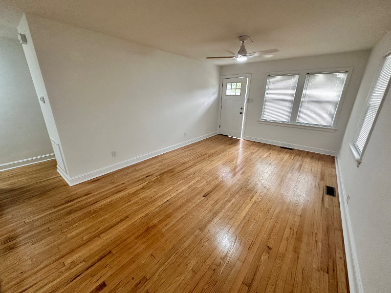 Building Photo - 806 E Highland Ave