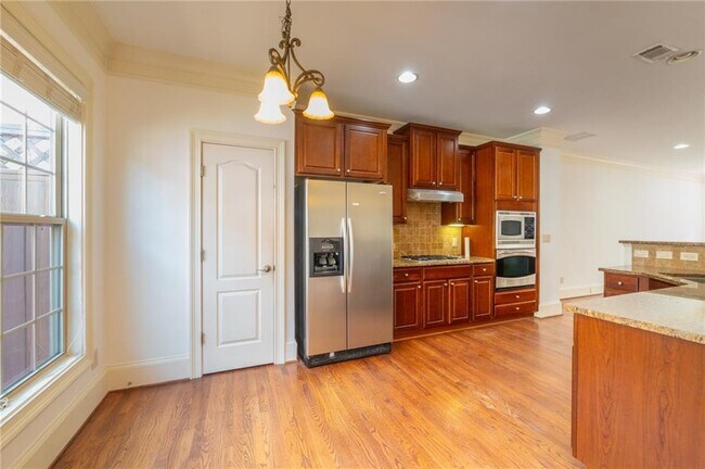 Building Photo - 2771 Durham Dr NE