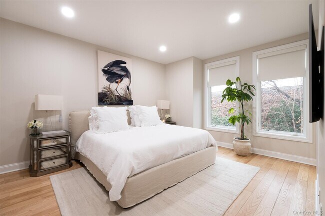 Building Photo - 56 1st St