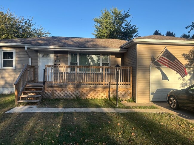 Primary Photo - 1867 Clay Dr