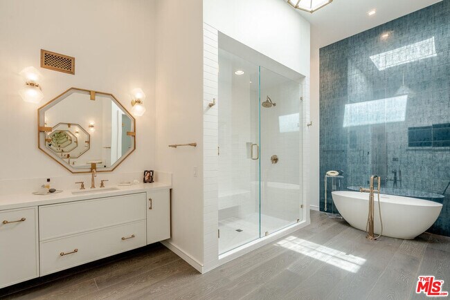 Building Photo - 10100 Empyrean Way