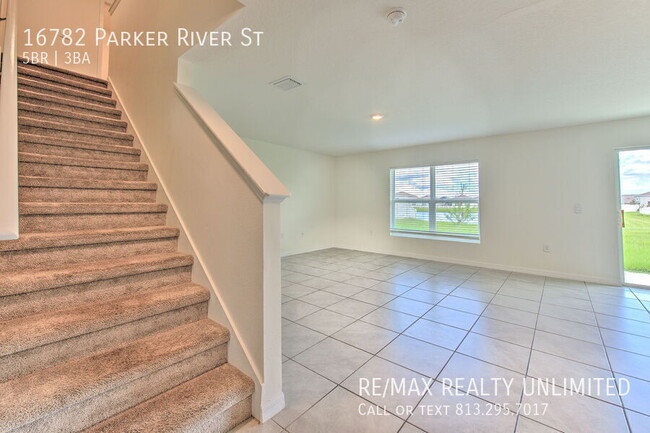 Building Photo - 16782 Parker River St