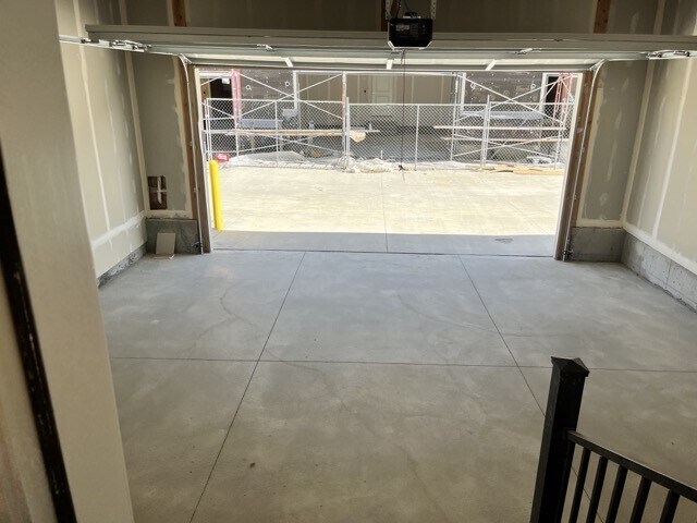Building Photo - 909 N 1190 E