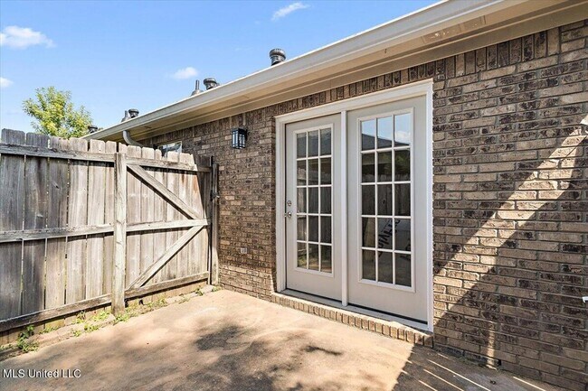 Building Photo - 200 Brendalwood Blvd