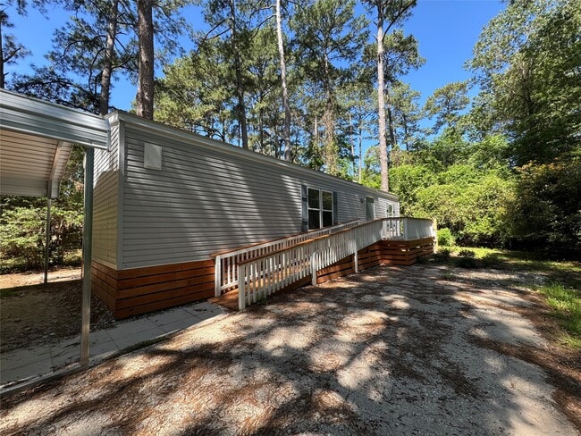 Primary Photo - 45 Whippoorwill Ln