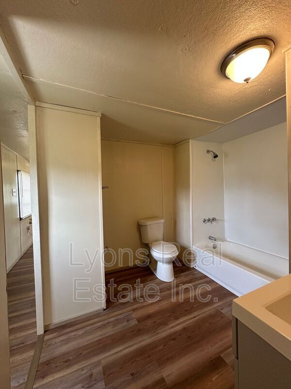 Building Photo - 2268 Carlisle Ln