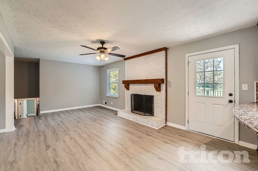 Building Photo - 105 Cook Ln