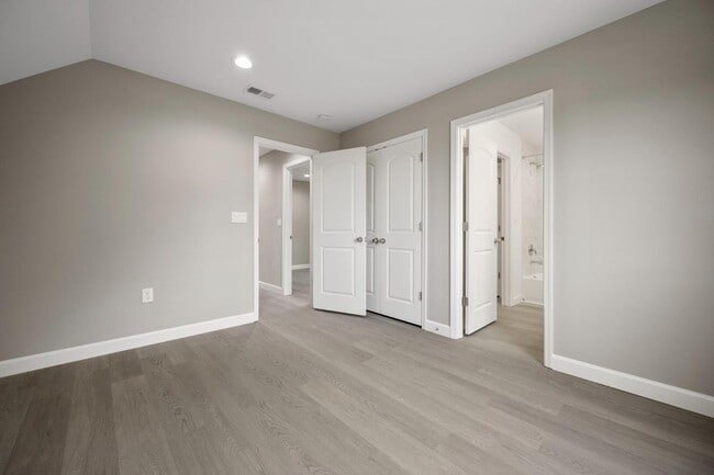 Building Photo - 2253 Papermill Rd