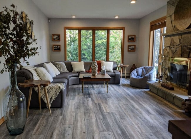 Building Photo - 66 Paquette Dr