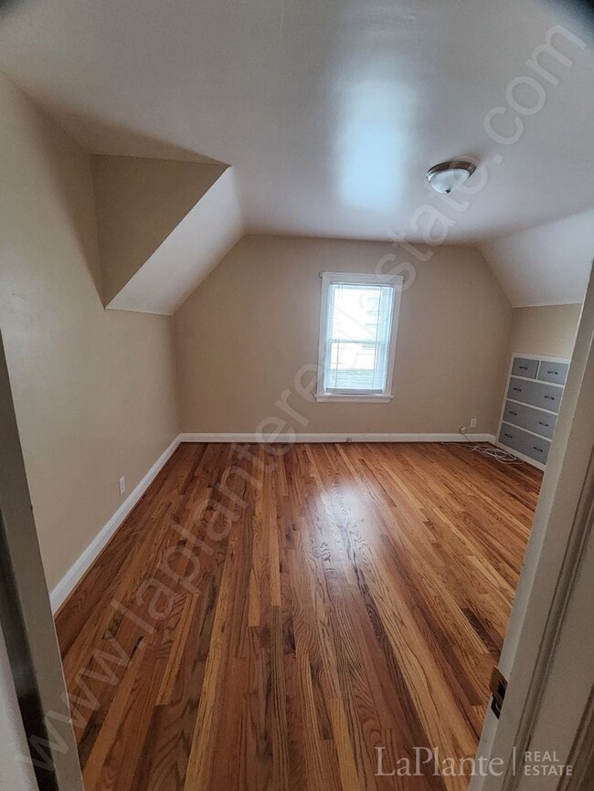 Building Photo - Beautiful 3 Bedroom Home for Rent