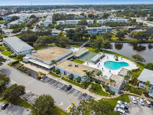 Building Photo - 8080 112th St N