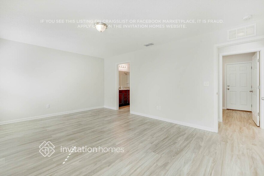 Building Photo - 2648 Kersey Dr W