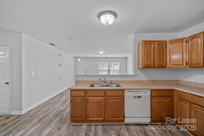Building Photo - 237 Aershire Ct