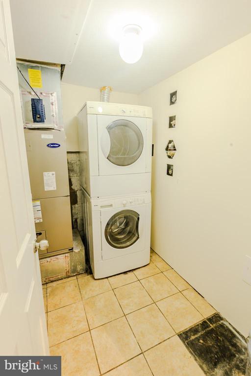 Building Photo - 13373 Hungerford Pl