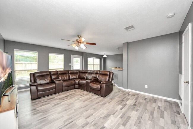 Building Photo - 9219 Dewberry Blossom Ln