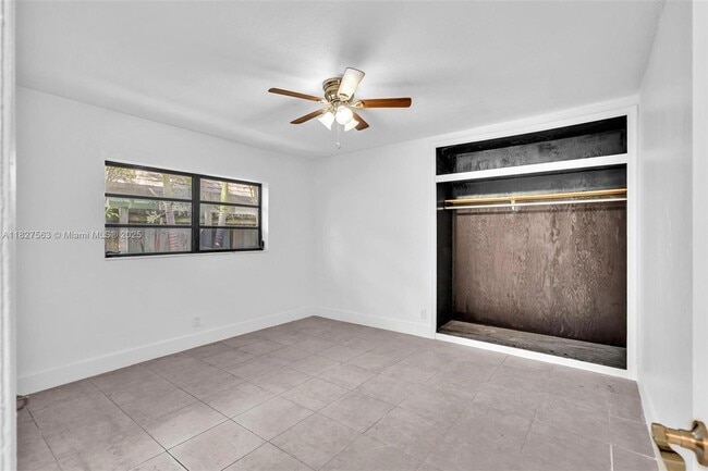 Building Photo - 1515-1517 NW 8th Ave