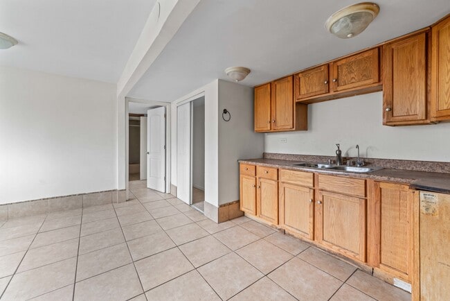 Building Photo - 2 Wild Cherry Ln