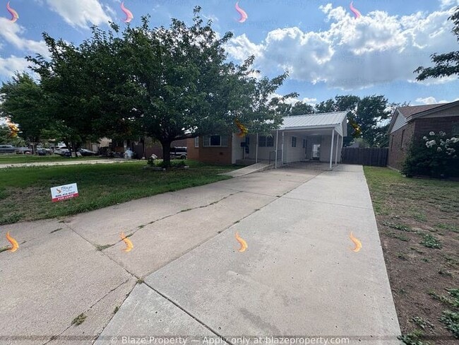 Building Photo - 4 bedroom 2 bathroom home in Lawndale read...