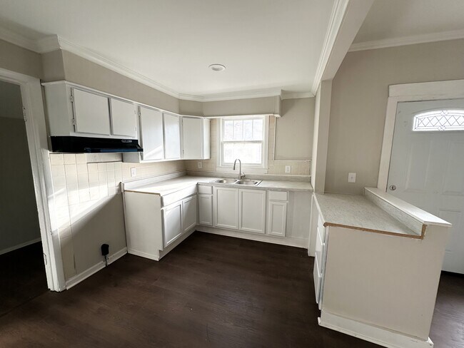 Building Photo - 8035 4th Ave S