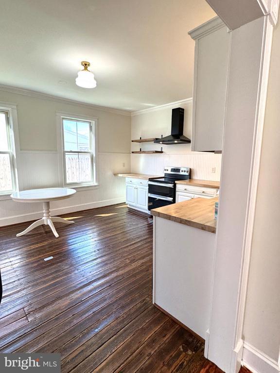 Building Photo - 508 E Main St