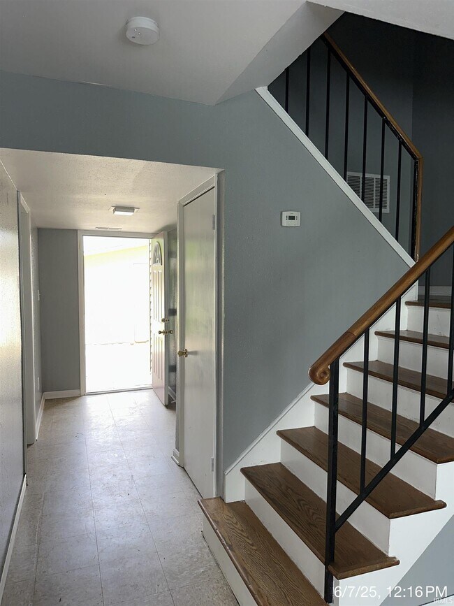 Building Photo - 41052 Gunter Ct