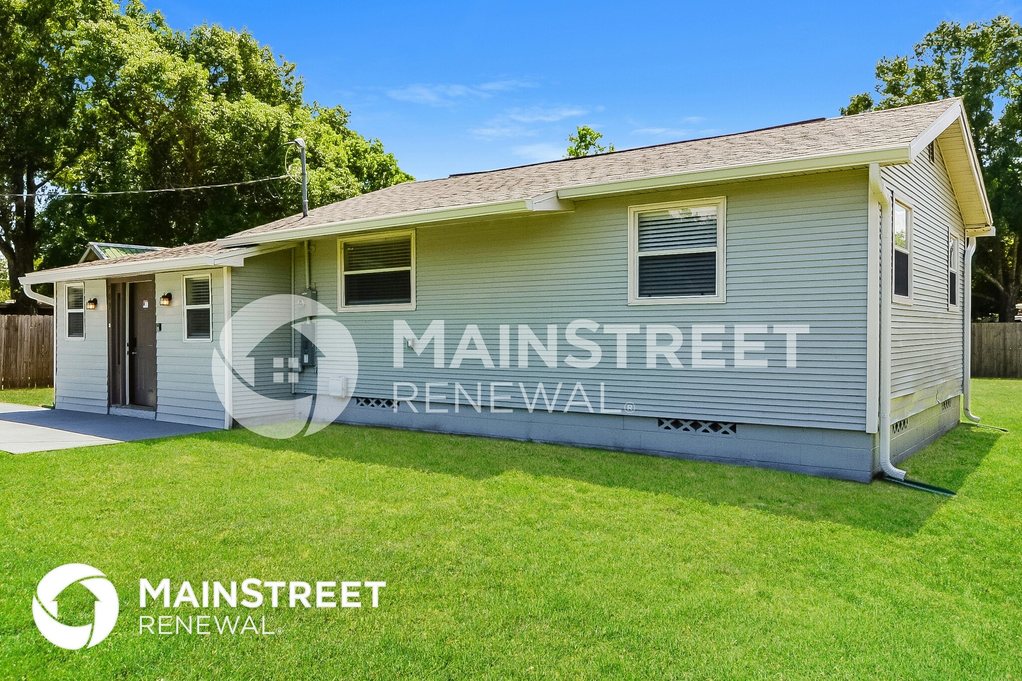 Building Photo - 703 Osceola Dr