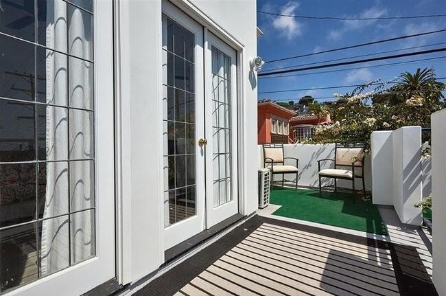 Building Photo - La Jolla 3BR Home with Casita & 2-Car Garage