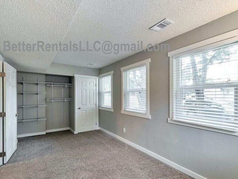 Building Photo - 19451 E Navarro Dr