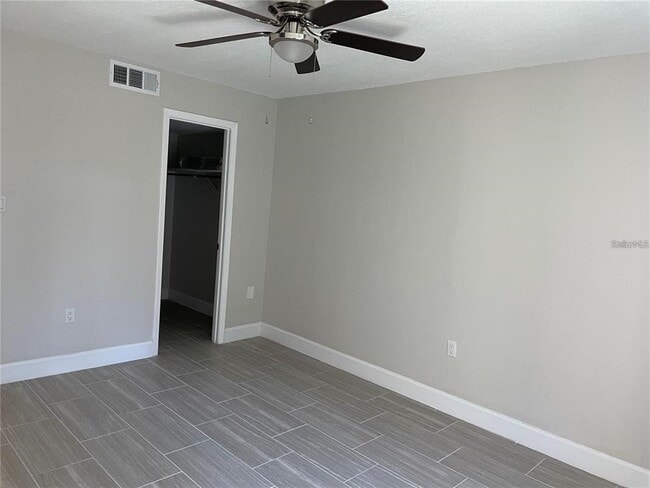 Building Photo - 586 Orange Dr
