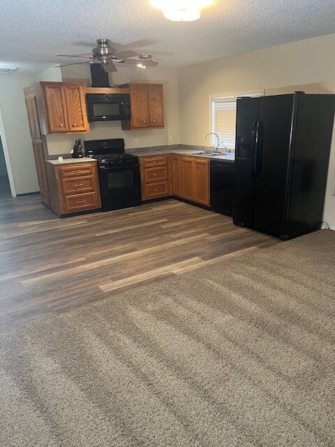 Building Photo - 17903 E Strack Dr