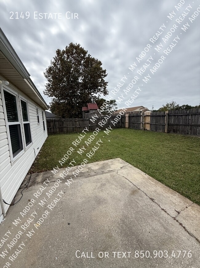 Building Photo - 2149 Estate Cir