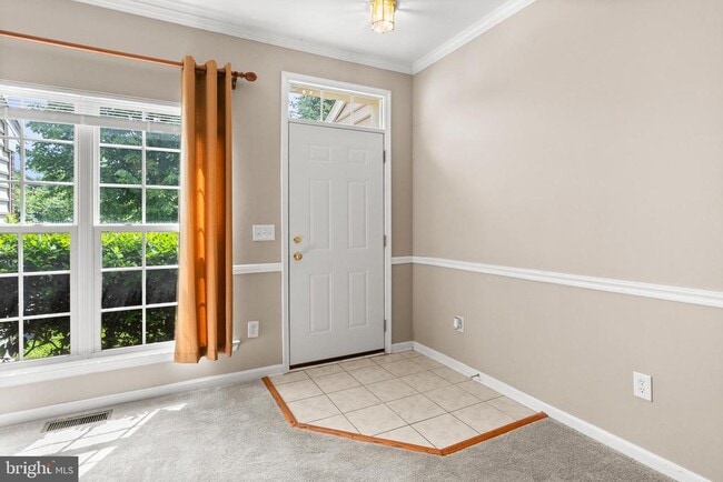 Building Photo - 102 Penns Manor Dr