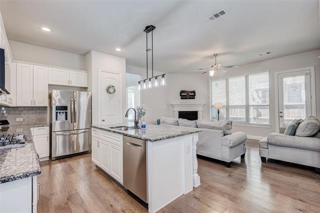 Building Photo - 4248 Del Rey Ave