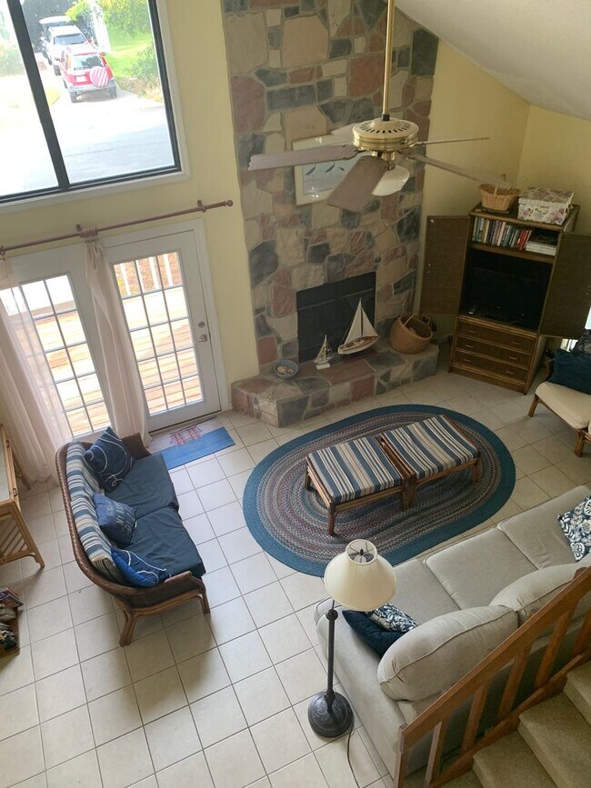 Building Photo - 901 Seafarer Dr
